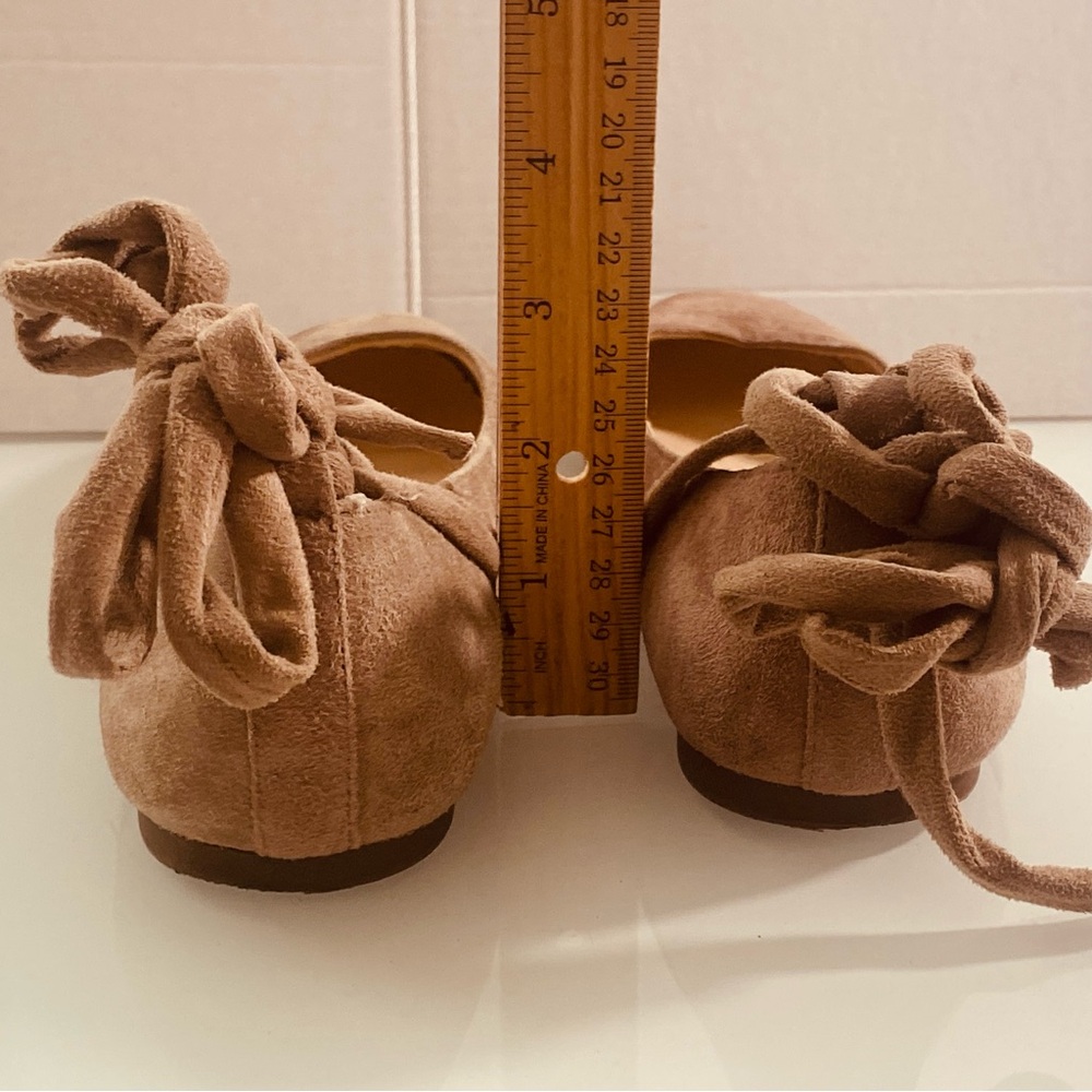 Jessica Simpson Tan Suede Ballet Flats Size 61/2M Straps Comfy Round Toe Ballet - Picture 11 of 12